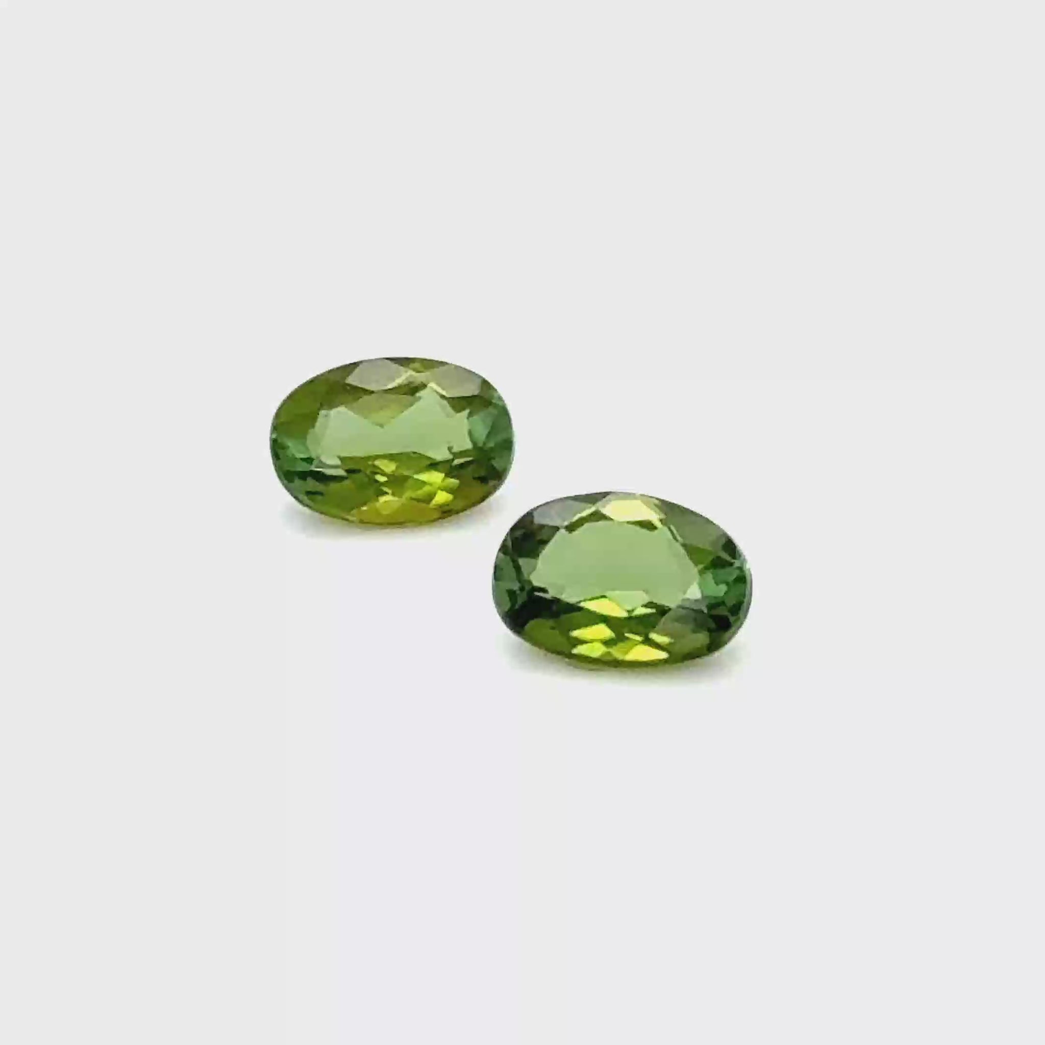 Verdelith 7x5x3.05 mm 1.53 ct
