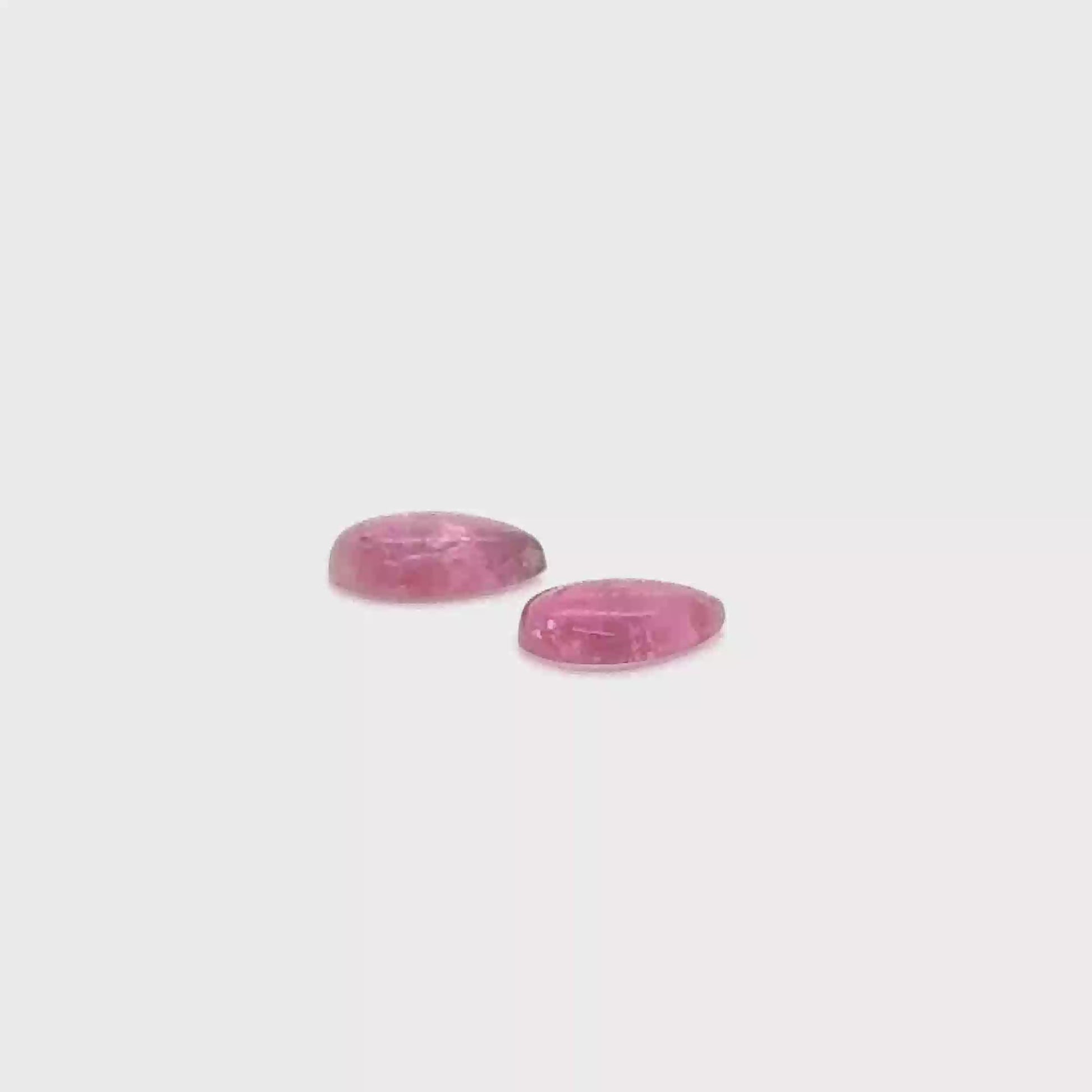 Rubellit 8x5.7x2.2 mm 1.85 ct