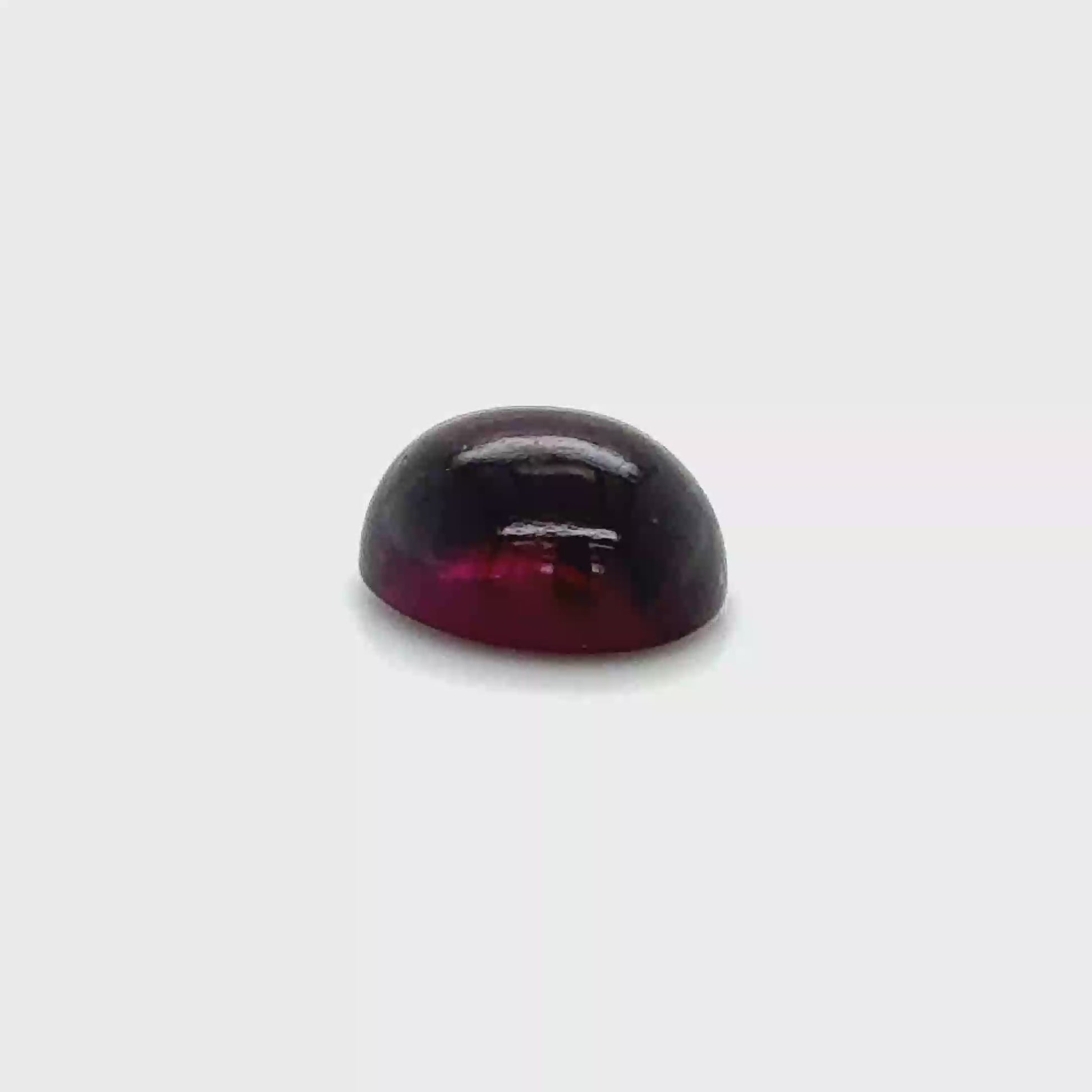 Granat Rhodolith 10x8.1x5.2 mm 4.89 ct