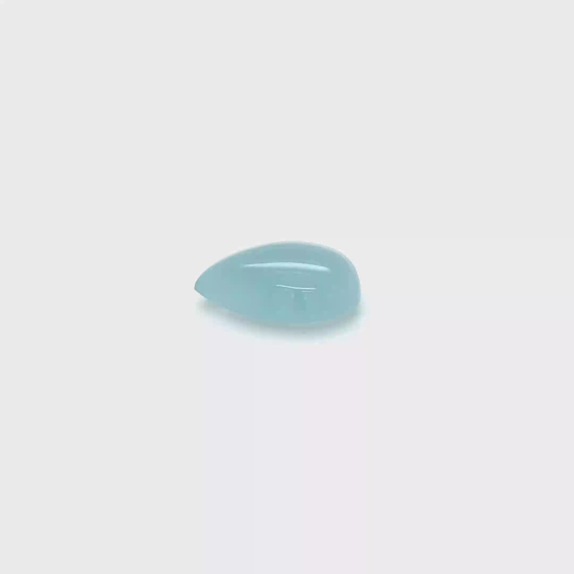 Aquamarin 13x10x5 mm 4.72 ct