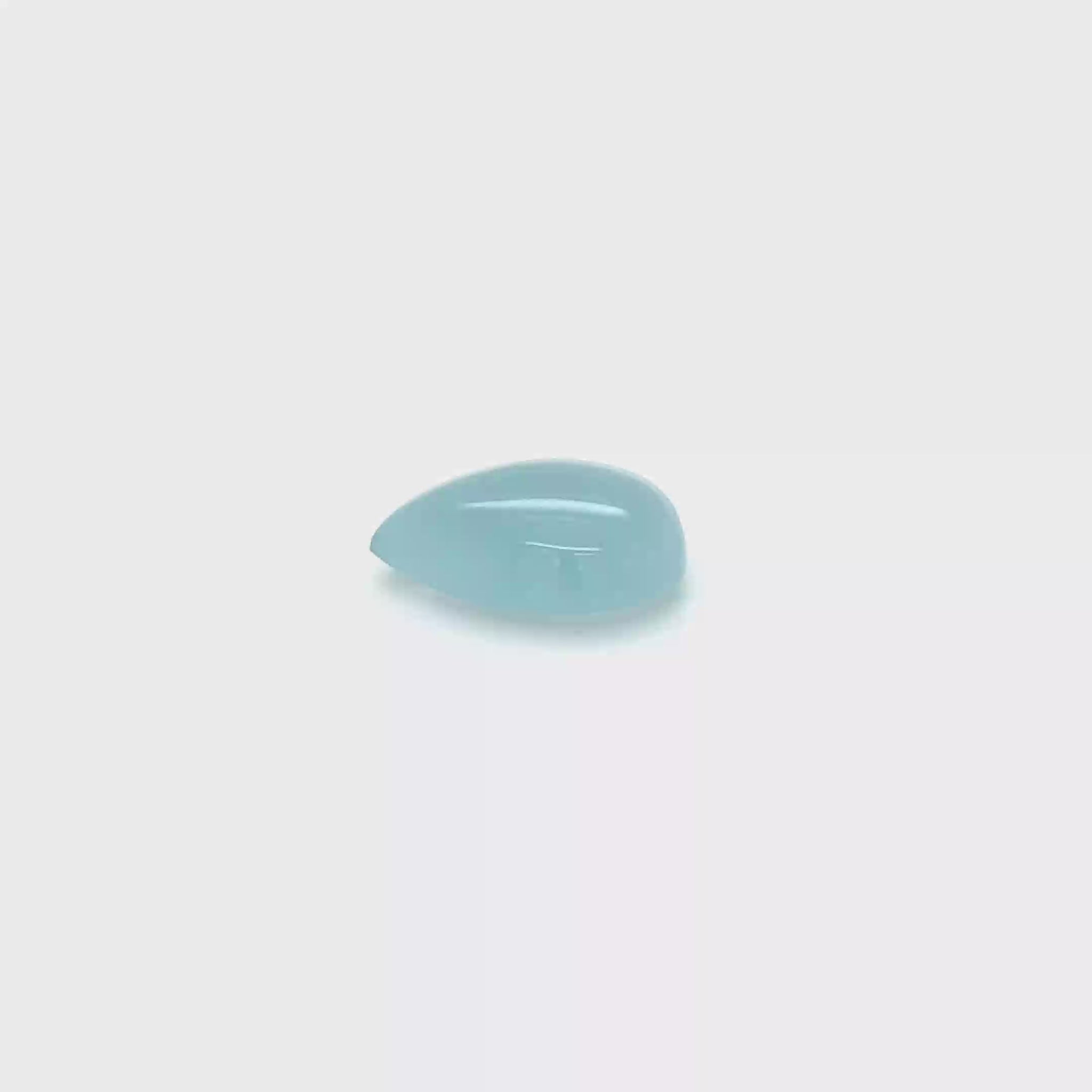 Aquamarin 13x10x5 mm 4.72 ct