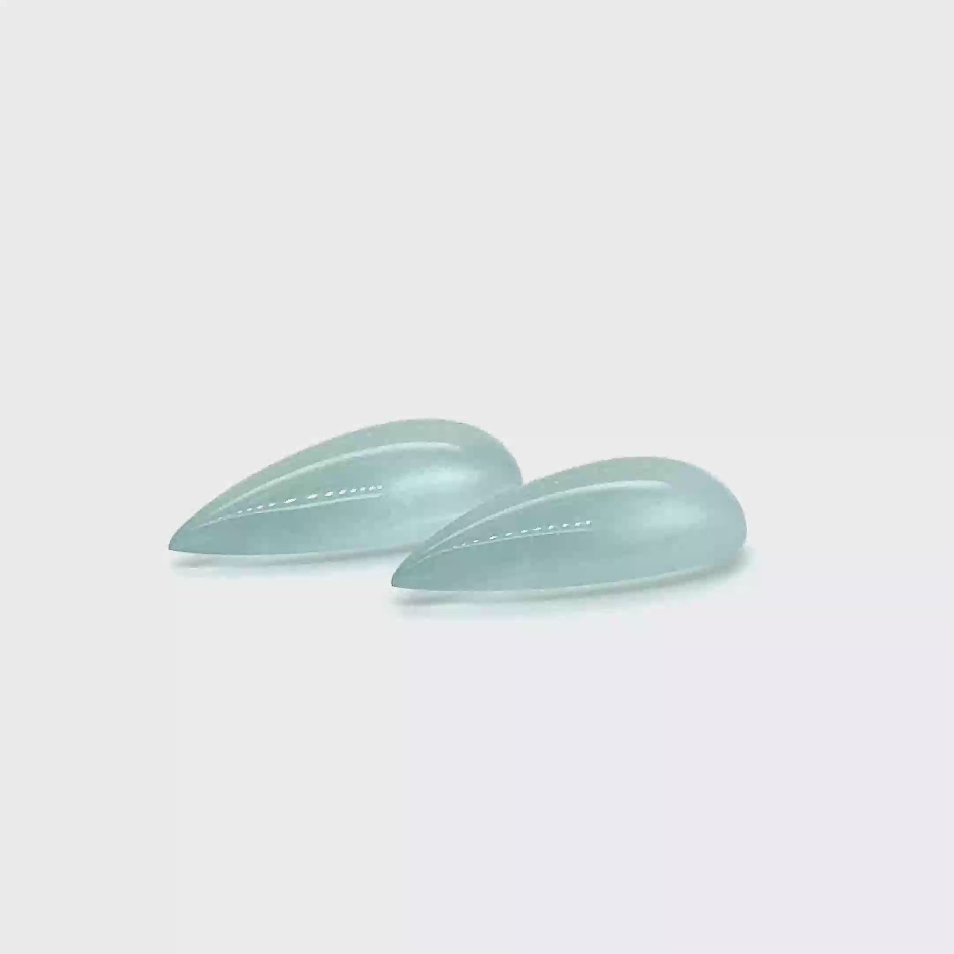 Aquamarin 27.5x12.5x7.3 mm 33.03 ct