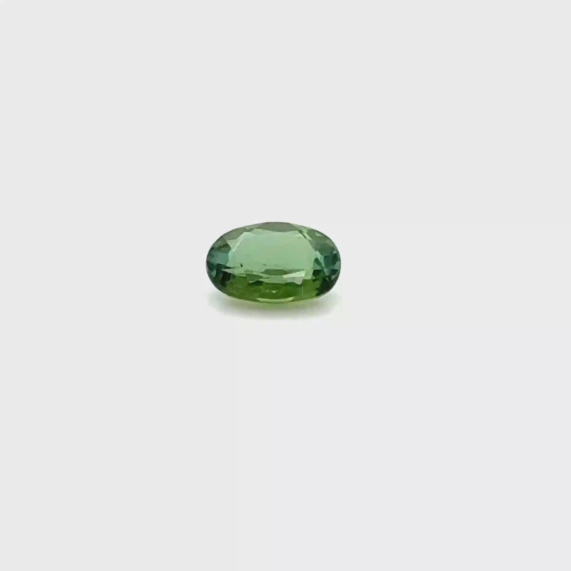 Verdelith 6.8x5x3 mm 0.71 ct