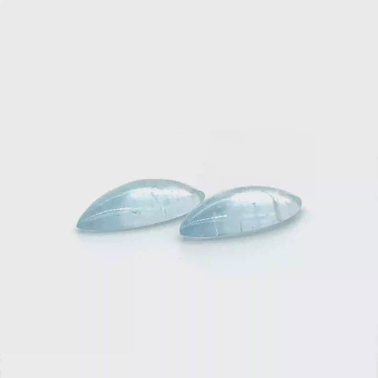 Aquamarin 22.5x9.6x5.1 mm 18.47 ct