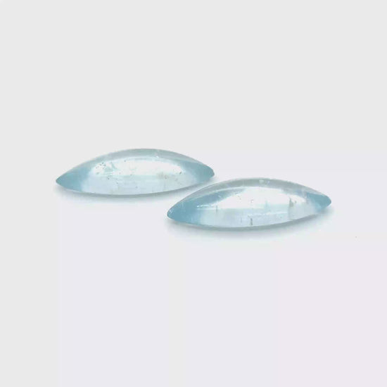 Aquamarin 22.5x9.6x5.1 mm 18.47 ct
