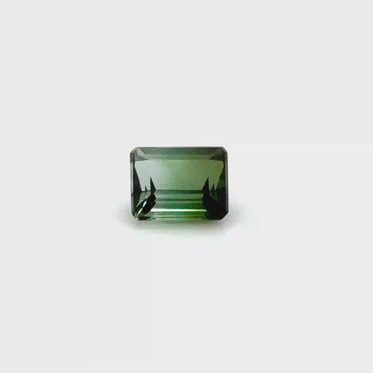 Turmalin Bicolor 7.45x6x4.3 mm 1.71 ct