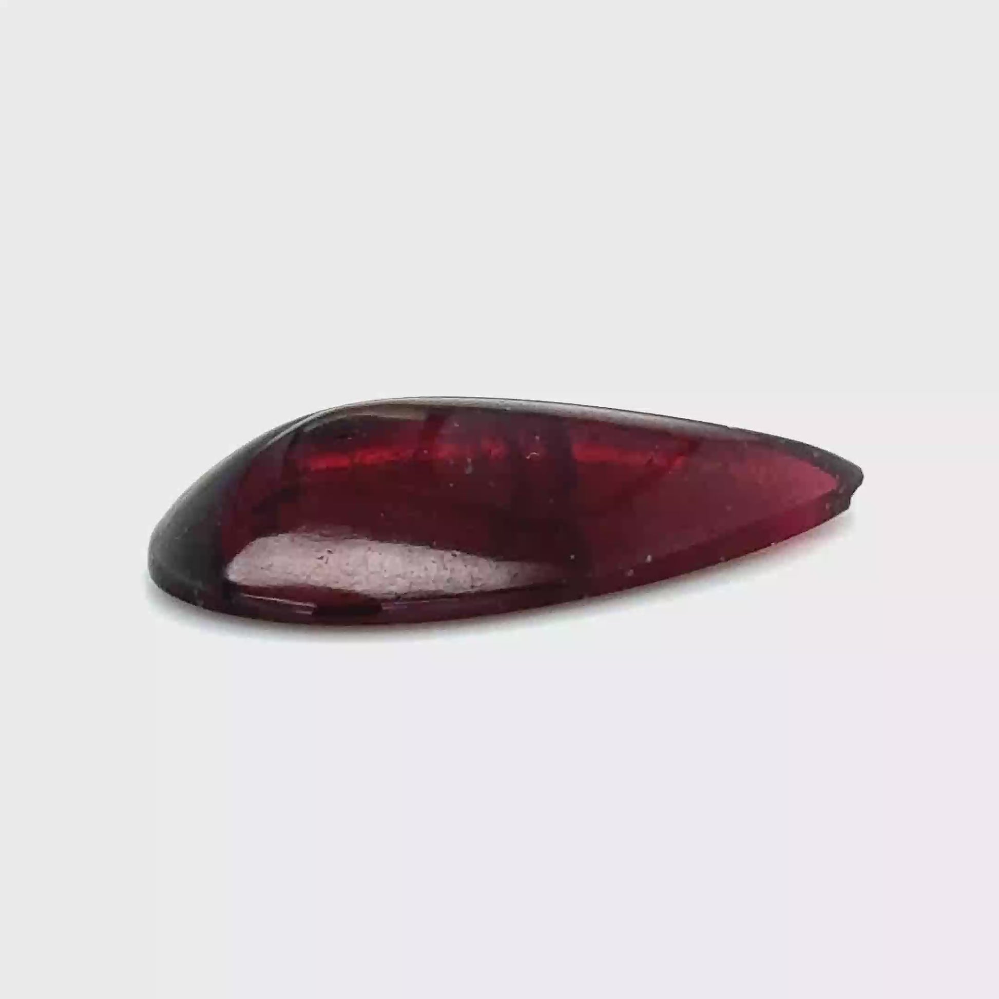 Granat Rhodolith 24x10.7x5.7 mm 1.84 ct