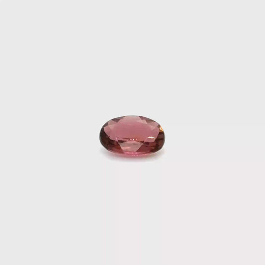 Rubellit 7.1x5.1x2.9 mm 0.74 ct