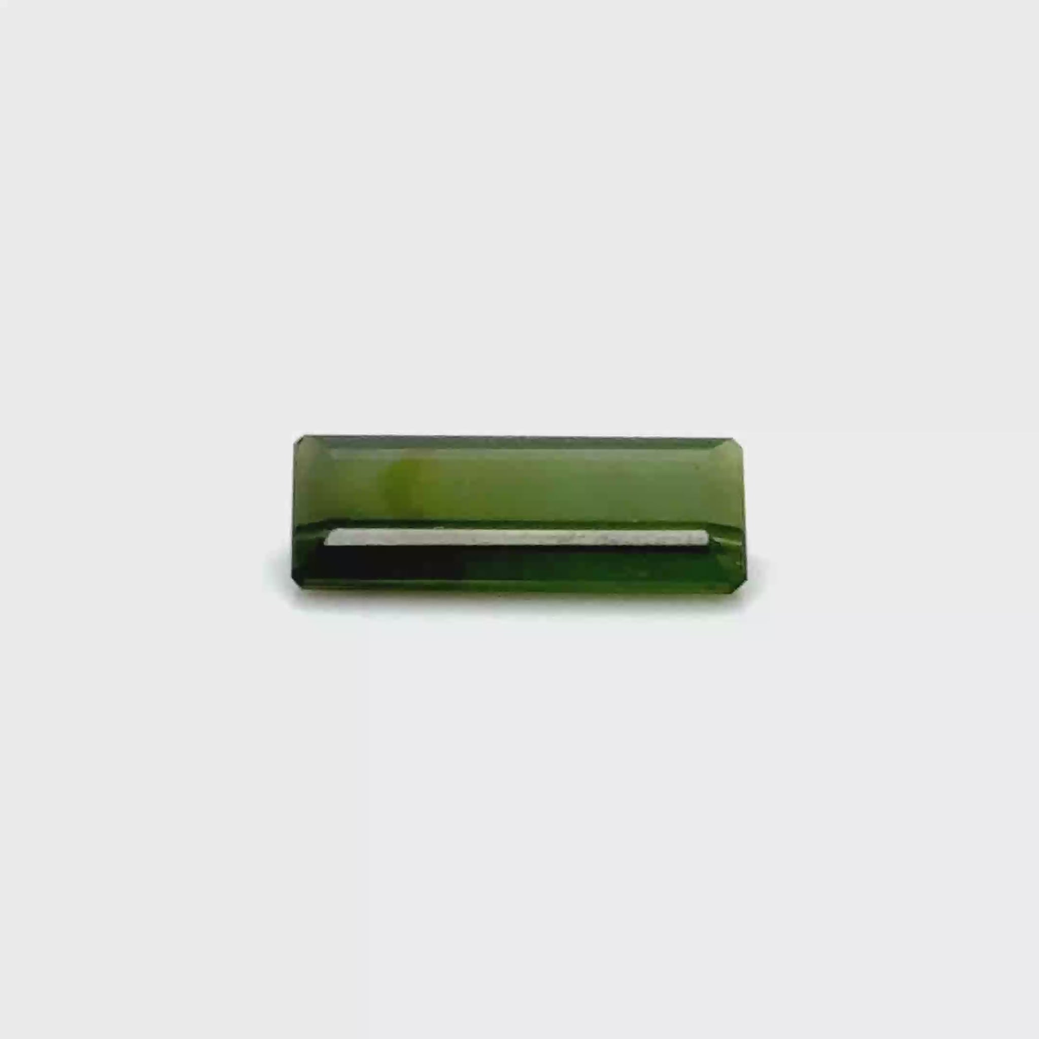 Verdelith 12.7x5.2x2.9 mm 1.97 ct
